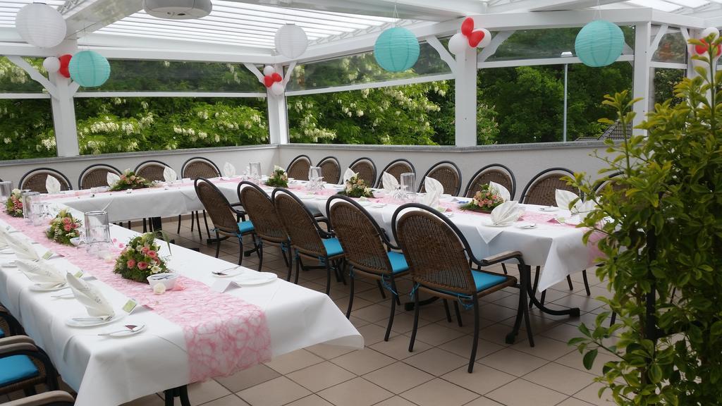 Hotel & Restaurant Park Cafe Isa Ерфурт Екстериор снимка