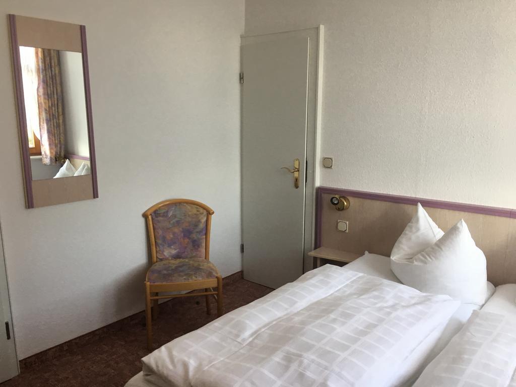 Hotel & Restaurant Park Cafe Isa Ерфурт Екстериор снимка