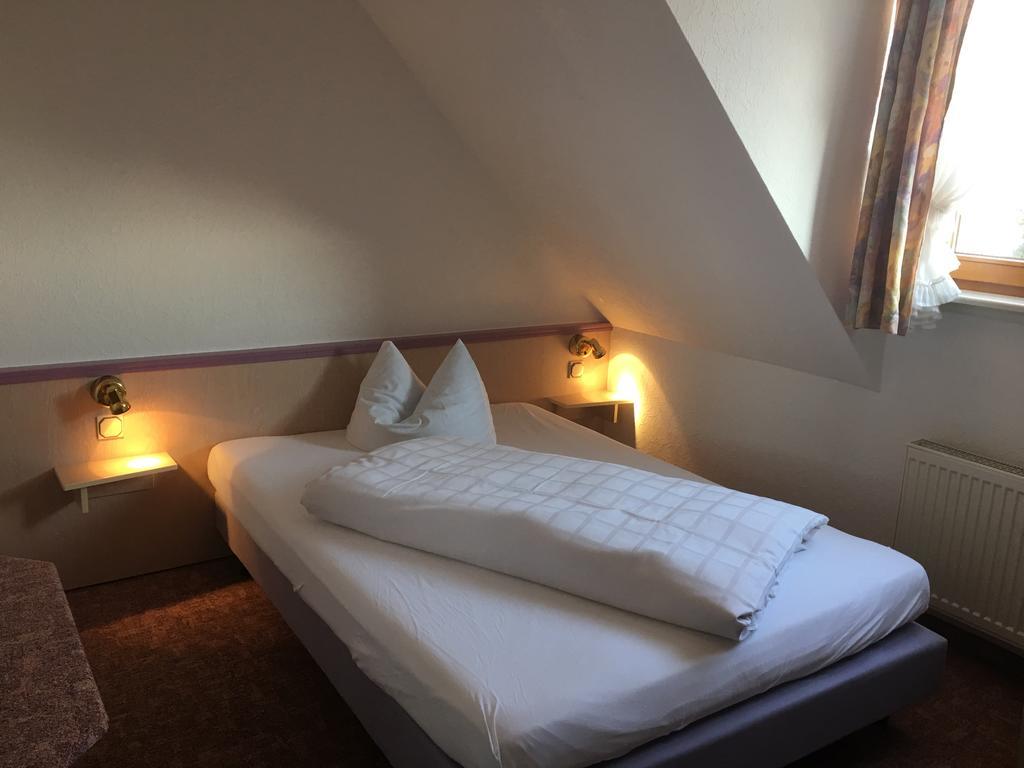 Hotel & Restaurant Park Cafe Isa Ерфурт Екстериор снимка