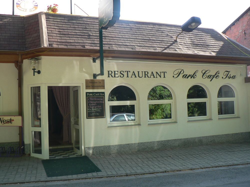 Hotel & Restaurant Park Cafe Isa Ерфурт Екстериор снимка
