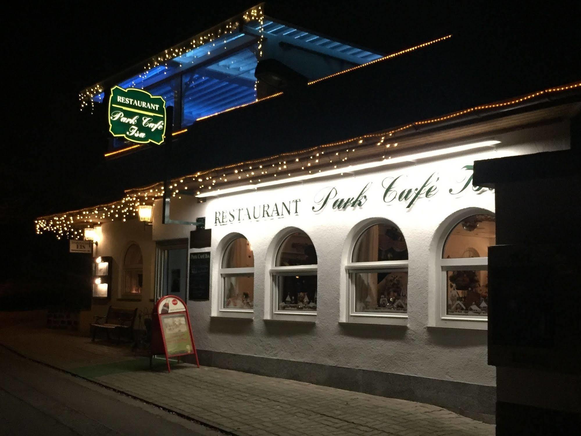 Hotel & Restaurant Park Cafe Isa Ерфурт Екстериор снимка